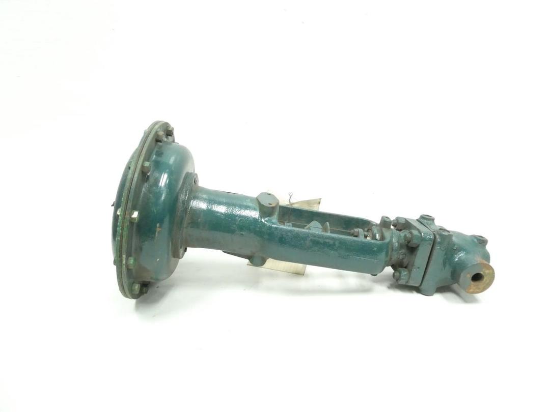 FISHER 657 ES PNEUMATIC STEEL CONTROL VALVE 1/2IN NPT