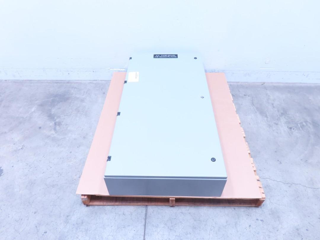 CUTLER HAMMER PRL1 POW-R-LINE C PANELBOARD 225A AMP 3PH 120/208V-AC FDB3100S