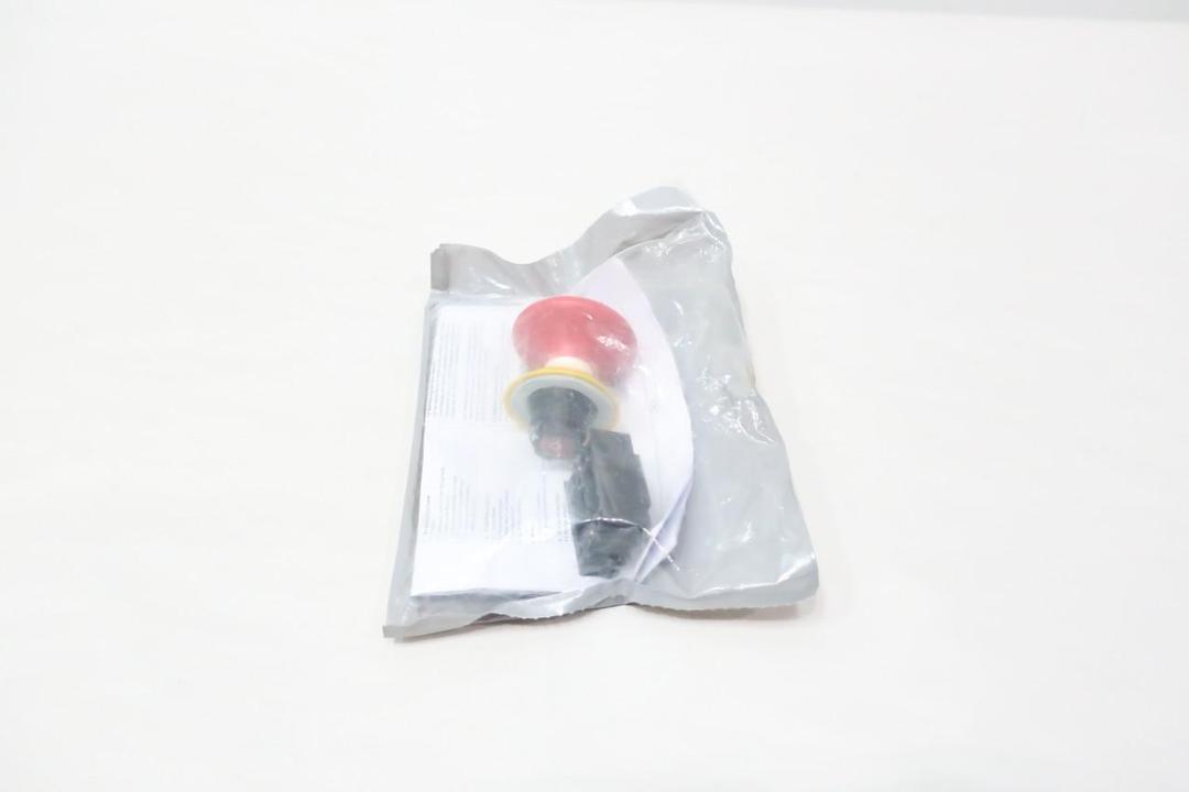 SCHMERSAL NDRZ50RT-2905-1 EMERGENCY STOP BUTTON