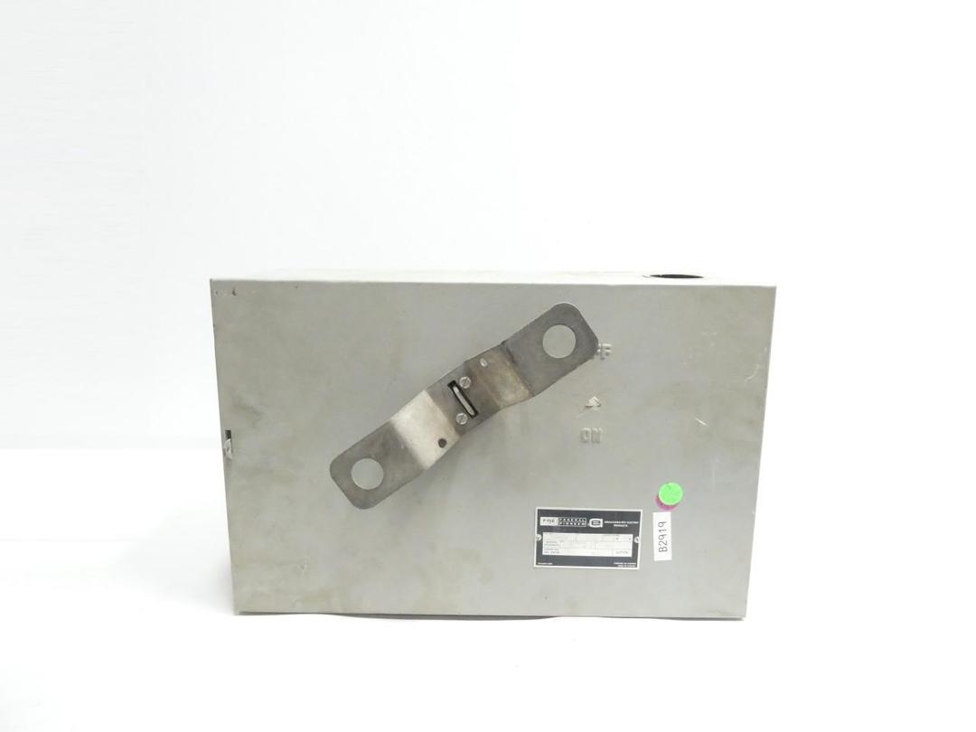 FEDERAL PIONEER LBS4531B FUSIBLE DISCONNECT SWITCH 3P 200A AMP 600V-AC