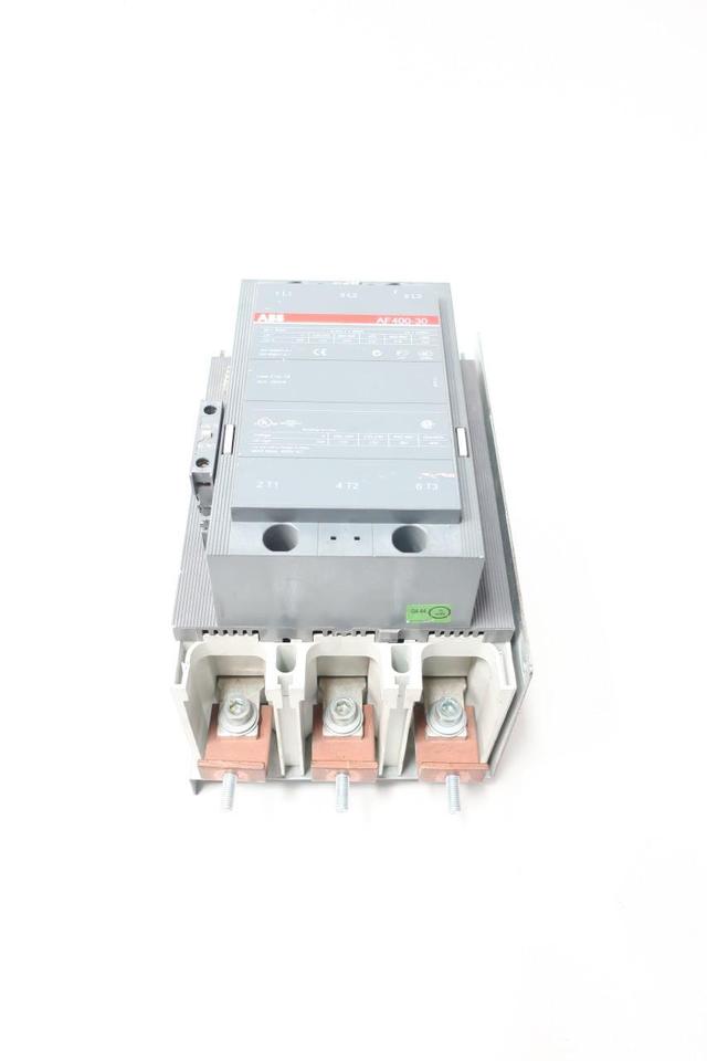 ABB AF400-30 AC CONTACTOR 24-60V-DC 550A AMP 350HP
