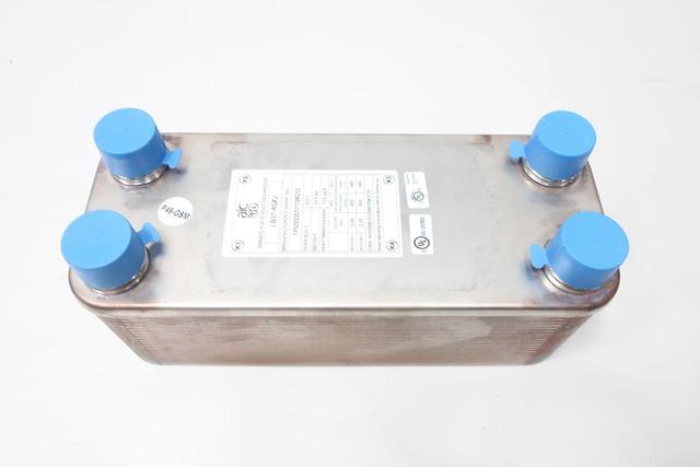 AIC LB31-40XJ BRAZED PLATE HEAT EXCHANGER 435PSI 0.28GAL