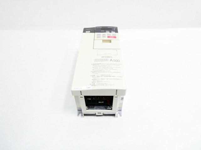 MITSUBISHI FR-A520-0.4K TRANSISTORIZED INVERTER 200-240V-AC 0.2-400HZ