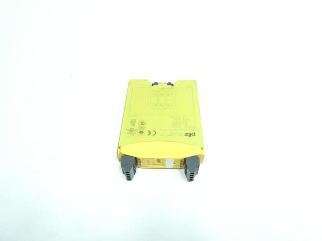 PILZ PNOZ MO4P 773536 SAFETY RELAY SYSTEM EXPANSION MODULE