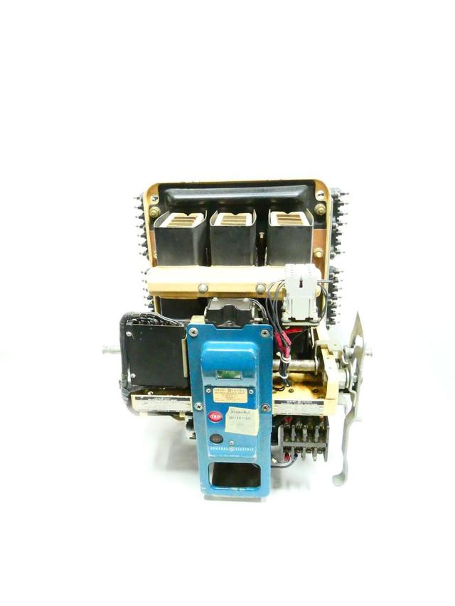 GENERAL ELECTRIC GE AKF-2-25 LOW VOLATGE POWER CIRCUIT BREAKER 600A AMP 250V-DC