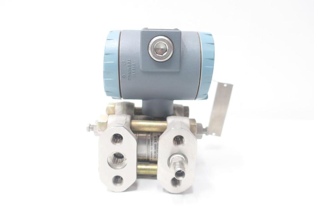 FOXBORO 843DP-H2J2SS-M PRESSURE TRANSMITTER 3000PSI 12.5-36V-DC