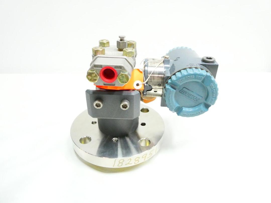 FOXBORO IFL10-D52C11F-F3 FLANGED LEVEL TRANSMITTER 3IN 150 12.5-42V-DC