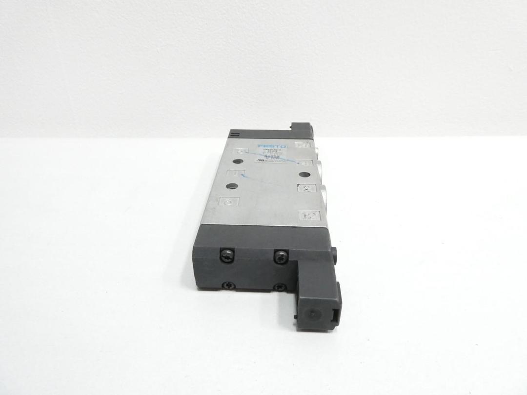 FESTO 163167 CPE24-M1H-5J-3/8 PNEUMATIC SOLENOID VALVE 3/8IN NPT 10BAR