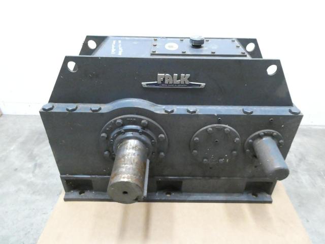 FALK 2100Y2-L PARALLEL SHAFT REDUCER ENCLOSED GEAR DRIVE 182HP 8.188:1