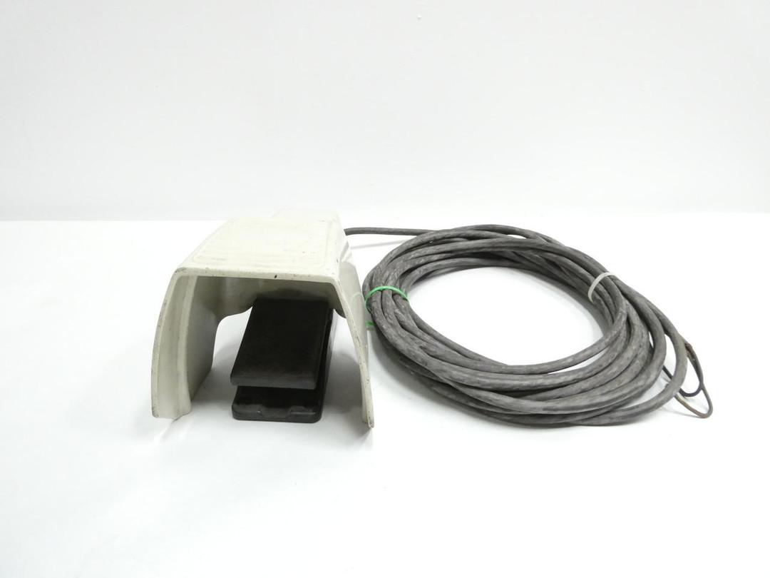 SIEMENS 3SE3 902-0AA FOOT SWITCH 500V-AC