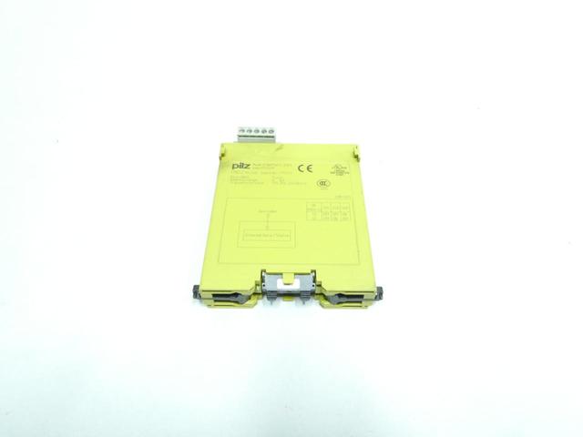 PILZ PNOZ MC4P 773711 SAFETY RELAY SYSTEM EXPANSION MODULE