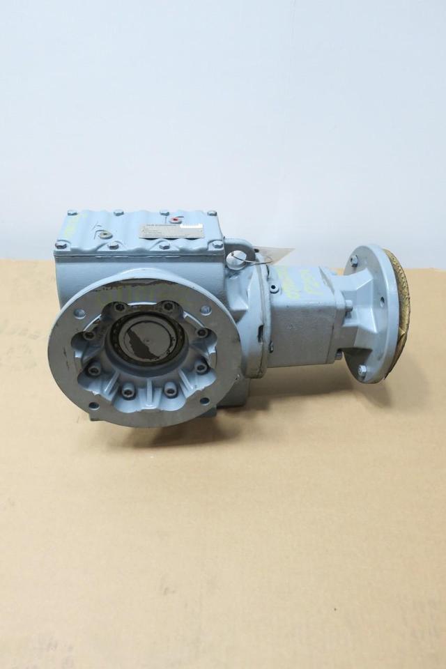 SEW EURODRIVE SAF77AM213 RIGHT ANGLE GEAR REDUCER 17.45:1