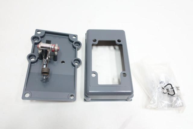 FISHER MTG-225-320393 GG04676X012 POSITIONER 1052 SZ 20 WINDOW MOUNTING KIT