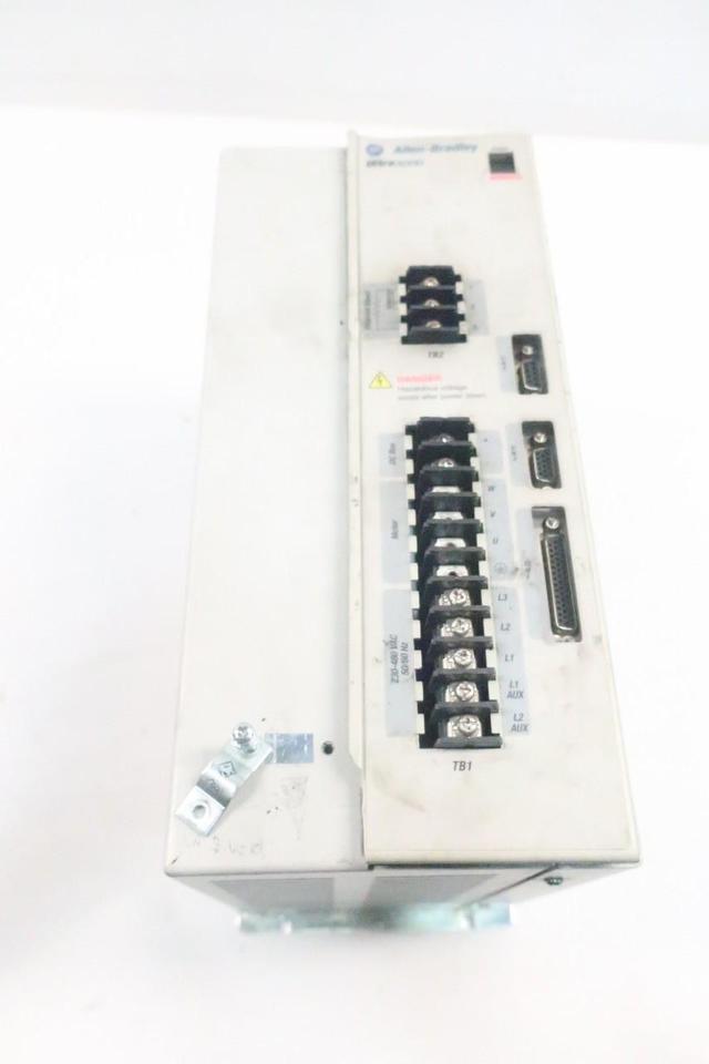 ALLEN BRADLEY 2098-DSD-HV150 SERVO DRIVE 0-400HZ 230/460V-AC 230/460V-AC 3PH