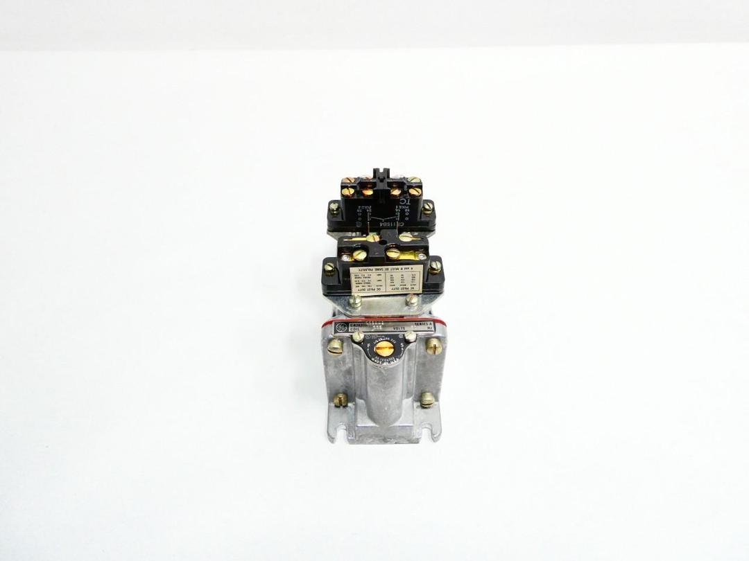 GENERAL ELECTRIC GE CR2820B TIME DELAY RELAY 115V-AC