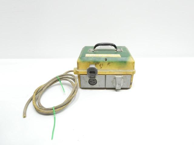 DANIEL WOODHEAD 1640 FOUR OUTLET WORK STATION 400A AMP 120V-AC 12V-AC