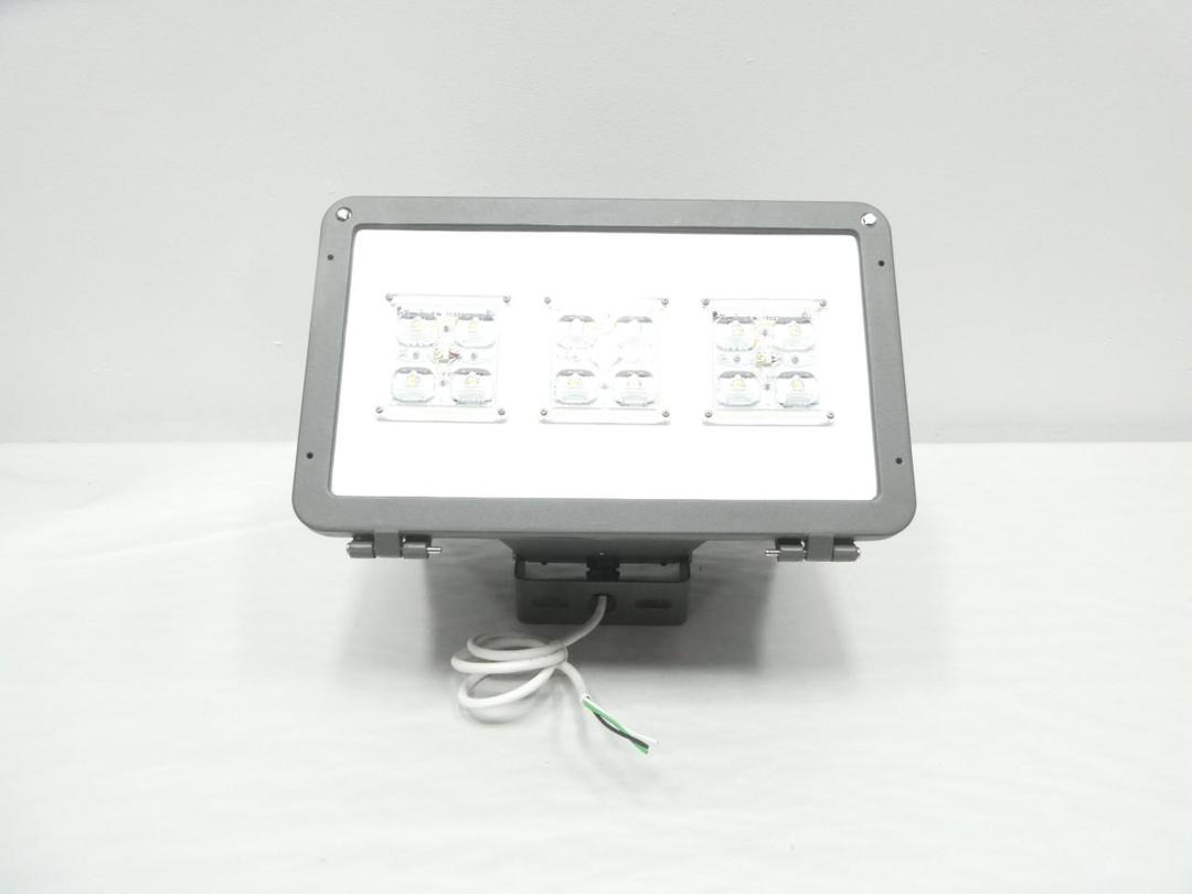 DECO D206-LED12050UNV3YBZ LARGE LED FLOODLIGHT 120W 120-277V-AC