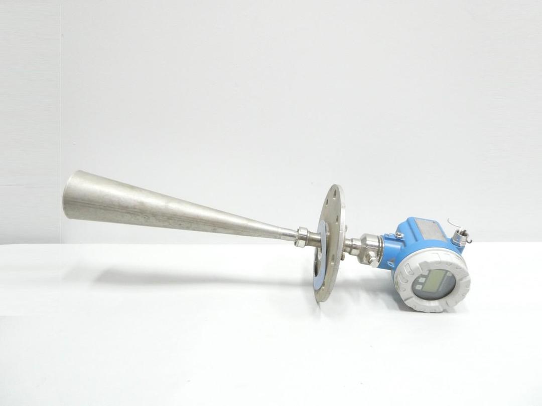 ENDRESS HAUSER FMR250-NEE1XCJAA4M MICROPILOT M RADAR LEVEL TRANSMITTER 16-36V-DC