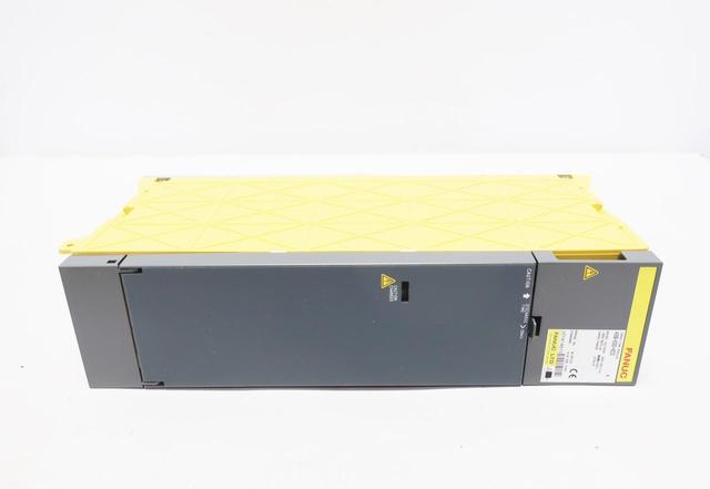 FANUC A06B-6083-H230 PSMC-30HV 566-587V-DC SERVO CAPACITOR MODULE