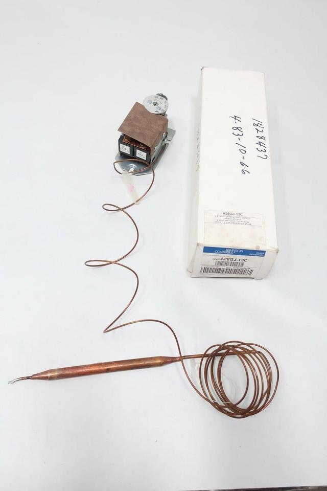 JOHNSON CONTROLS A28GJ-13C THERMOSTAT 40-90F