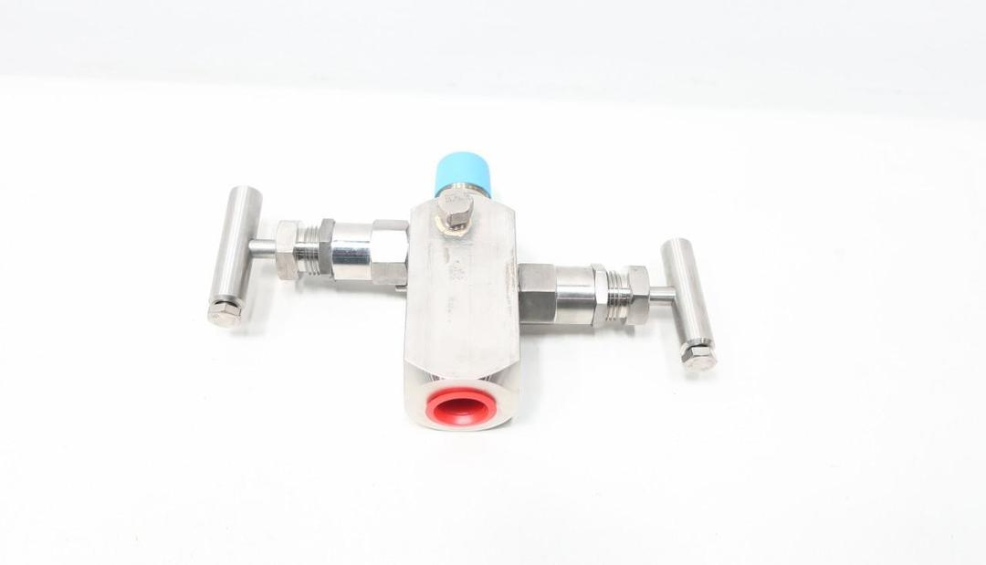 HEX VALVE HG351U3337412 STAINLESS NEEDLE VALVE 6980PSI 1/2IN NPT