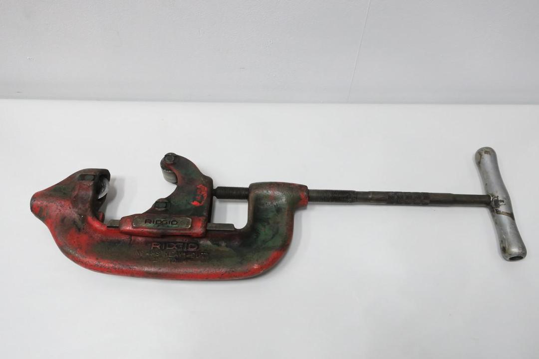 RIDGID 4-S B-183-1 PIPE CUTTER 2-4IN