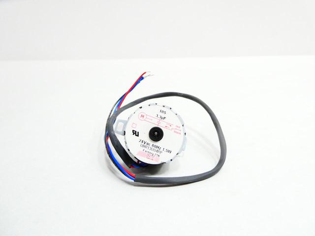 SAIA UBR13UG4RP AC MOTOR 3.3UF 1.5W 24V-AC