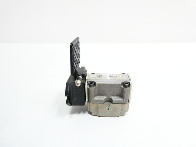 PARKER CC637B FOOT OPERATED CONTROL VALVE
