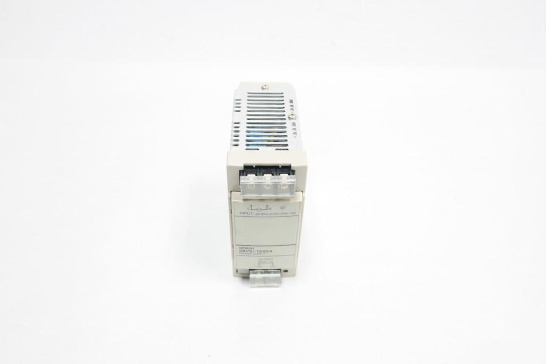 OMRON S8VS-12024 POWER SUPPLY 100-240V-AC 5A AMP 24V-DC