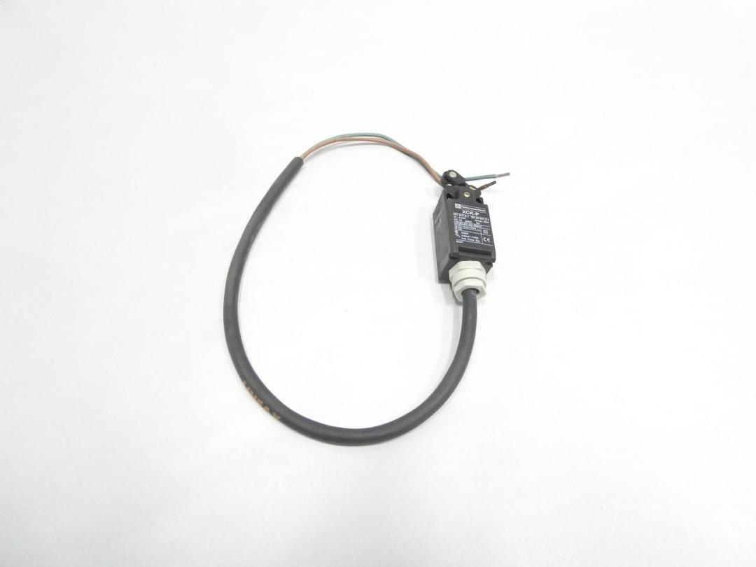 TELEMECANIQUE XCK-P LIMIT SWITCH 240V-AC