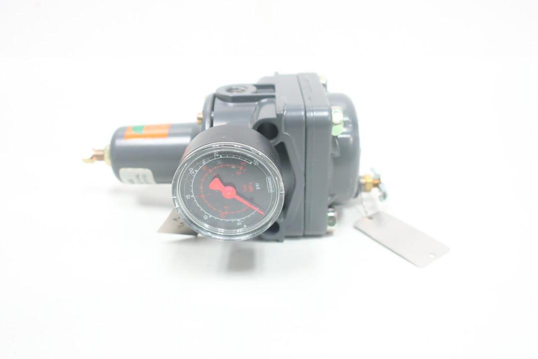 FISHER 67AFR-260-V1-VP1-SF PNEUMATIC REGULATOR 1/4IN NPT 250PSI 0-20PSI