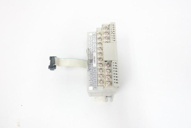 ALLEN BRADLEY 1762-OW16 MICROLOGIX OUTPUT MODULE SER A