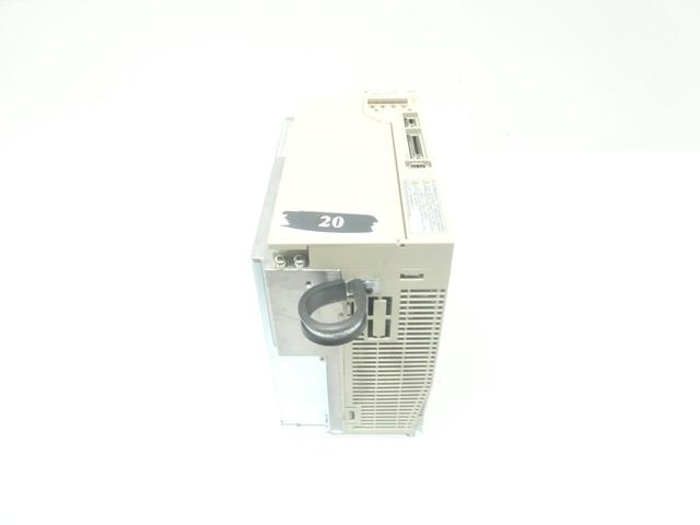 YASKAWA SGDH-50AE SERVO DRIVE 200-230V-AC 0-230V-AC 3PH 5KW