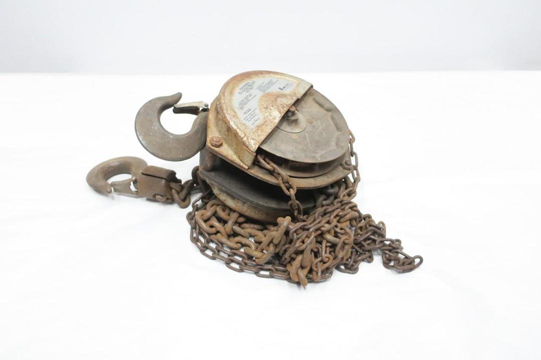 CM COLUMBUS MCKINNON MANUAL HOIST 2TON