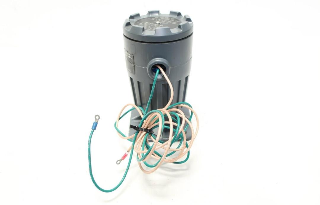 FISHER LD3111 LEVEL SWITCH 115V-AC 24V-DC