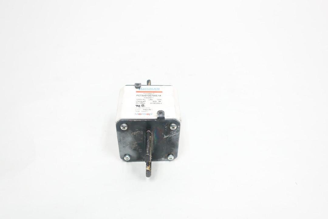 FERRAZ SHAWMUT PC73UD12C700D1A PORTISTOR FUSE 700A AMP 1200V-AC