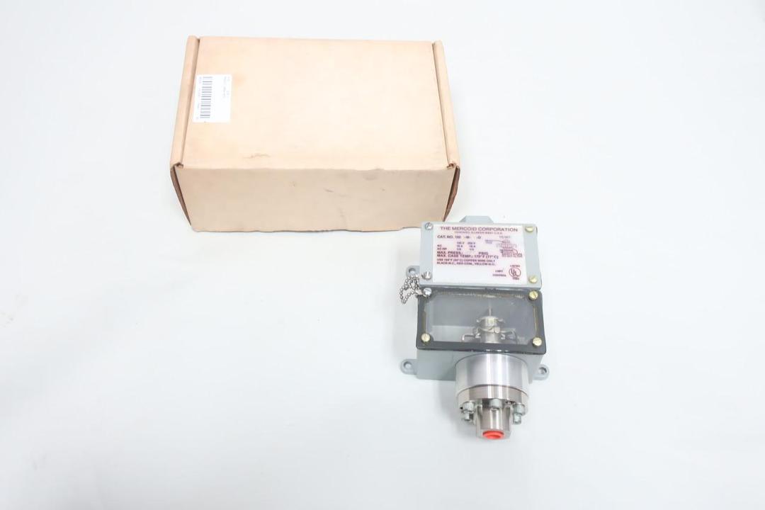 MERCOID 1005W-B3-D PRESSURE SWITCH 3000PSI 125/250V-AC