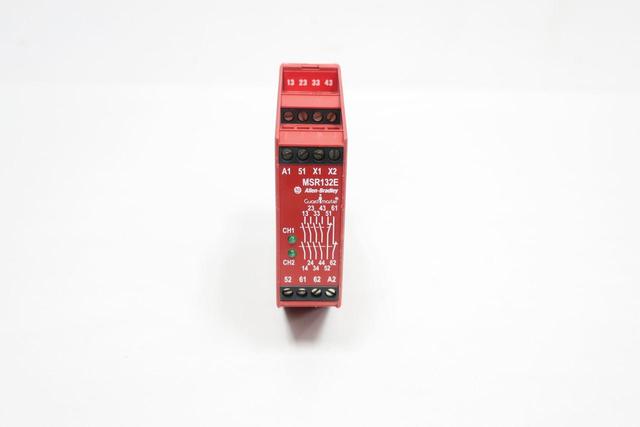 ALLEN BRADLEY MSR132E 440R-E23191 GUARDMASTER SAFETY RELAY 24V-AC/DC