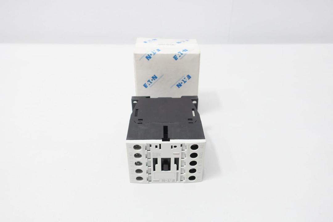 EATON XTCE009B10T DILM9-10 MAGNETIC CONTACTOR 24V-AC 20A AMP 5HP