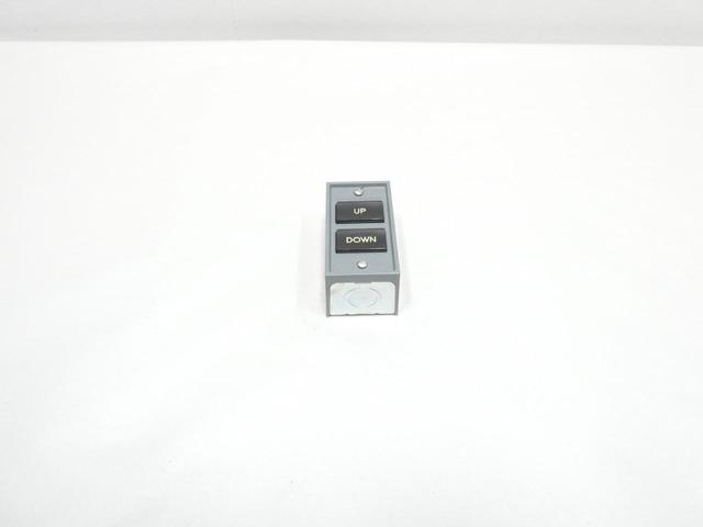 CUTLER HAMMER 10250H5204 PUSHBUTTON STATION
