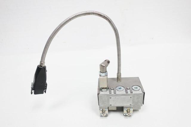 NORDSON H204 272723A AE91E09723 HOT MELT GLUE APPLICATOR 230V-AC