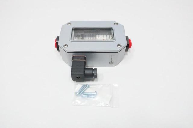 LAKE M3A6HA02 VARIABLE AREA FLOW METER 0-2GPM 3/8IN NPT