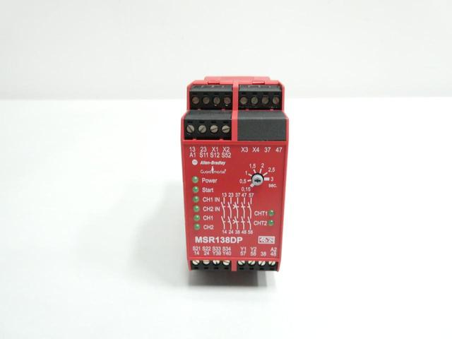 ALLEN BRADLEY 440R-M23143 GUARDMASTER SAFETY RELAY SER B 24V-AC/DC