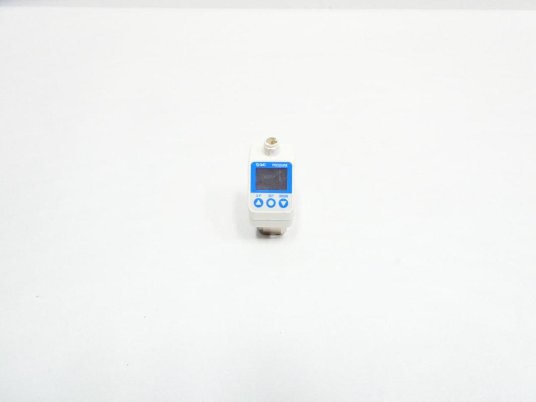 SMC ISE70-N02-L2 PRESSURE SWITCH 0-1MPA 12-30V-DC