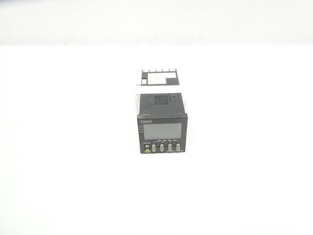 OMRON H5CX-AS TIMER 30V-DC