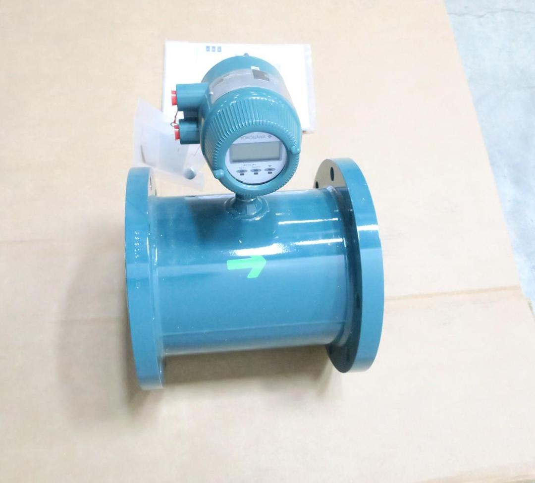 YOKOGAWA AXF200G-E2AL1L-BA11-21B/SCT/L2 ADMAG MAGNETIC FLOW METER FLOWTUBE 8IN