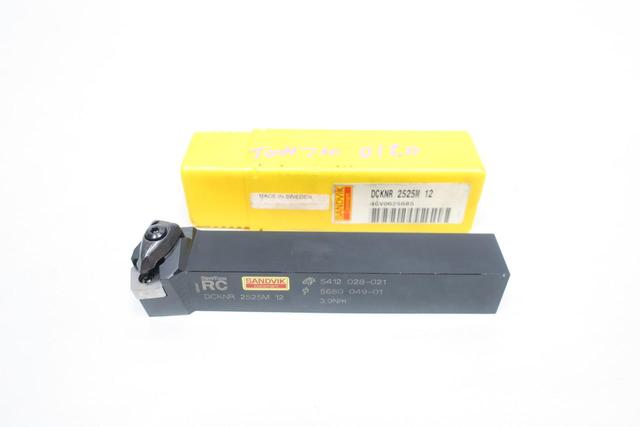 SANDVIK DCKNR 2525M 12 COROMANT TOOL HOLDER