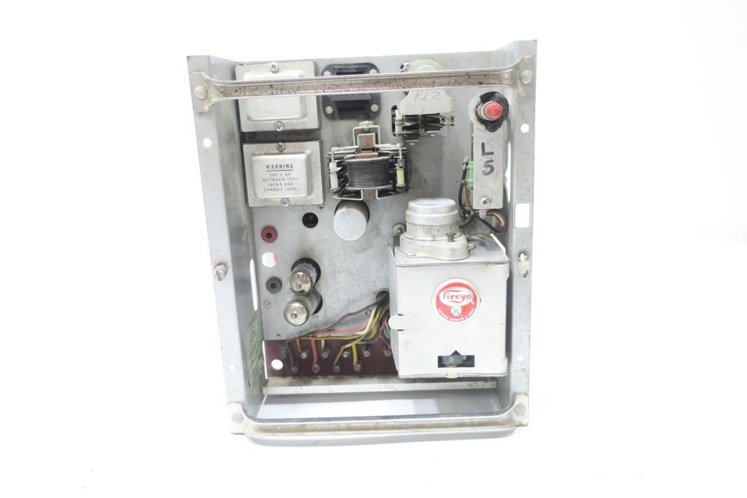 FIREYE 6070 TYPE 26RJ8 FLAME SAFEGUARD PROGRAMMER CONTROLLER MODULE