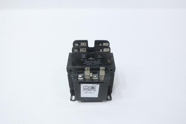 Remplacement de radiateur de refroidissement sur Peugeot 407 2.0HDI 136 Remplacement de radiateur de refroidissement sur Peugeot 407 2.0HDI 136