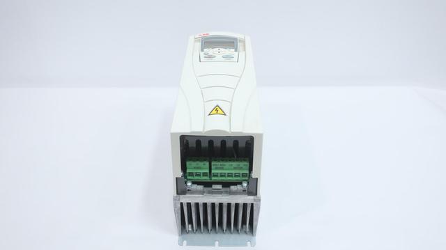 PanelView Plus 1000 Touchscreen Terminal